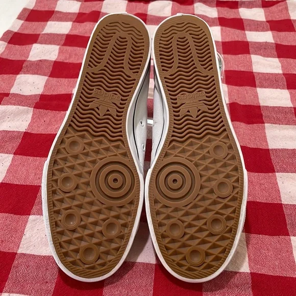 Adidas Nizza RF Hi Classic B-ball shoes in white canvas. Men 13. Excellent cond. - Picture 12 of 15